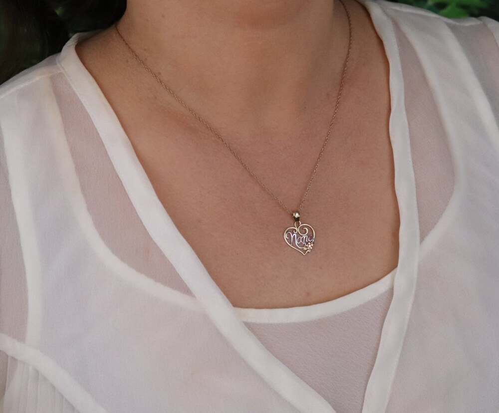 Pendant Only 10k Yellow Gold Heart Nana Pendant 7/8" x 5/8" inch - Picture 3 of 8
